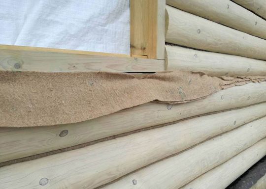 Конопатка (пробивка) дома, бани, сруба из бревна, бруса, лафета. Выбор материала. Работаем в любом регионе.