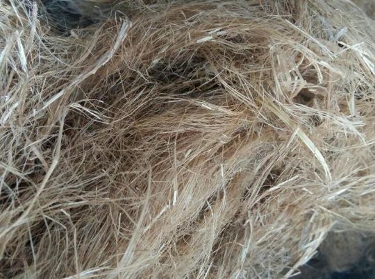 Конопатка (пробивка) дома, бани, сруба из бревна, бруса, лафета. Выбор материала. Работаем в любом регионе.